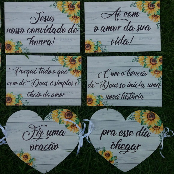 4 Placas Pajem + 2 das Cadeiras coração em MDF COM SUA FRASE