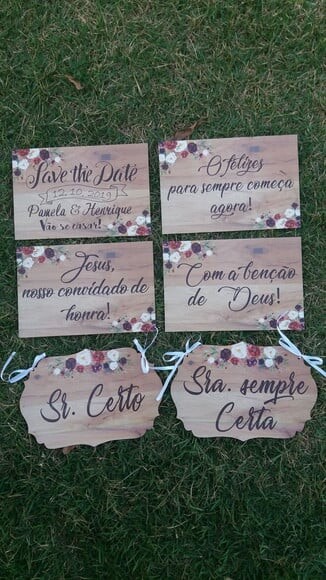 4 Placas Pajem + 2 Placa Das Cadeiras Em Mdf Com Sua Frase