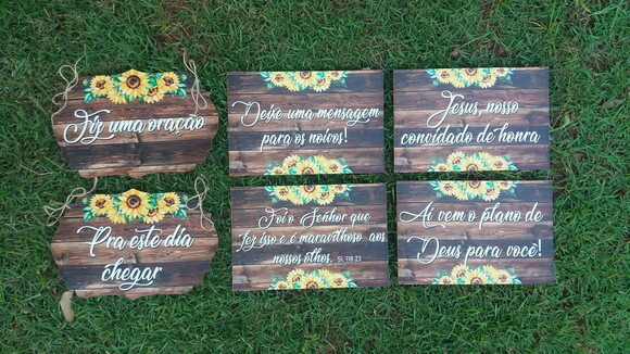 4 Placas Pajem + 2 Placa Das Cadeiras Em Mdf Com Sua Frase