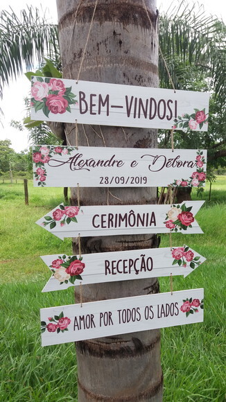 5 Placas casamento indicativa COM SUA FRASE em MDF