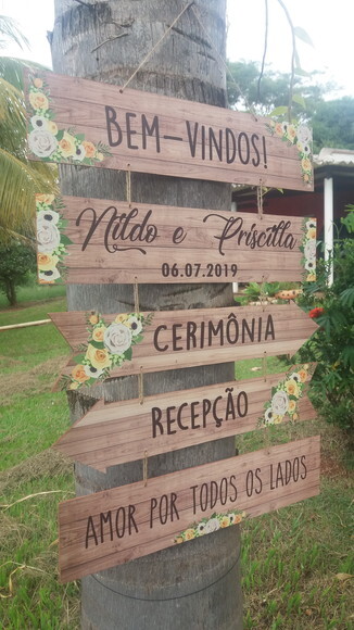 5 Placas casamento indicativa COM SUA FRASE em MDF