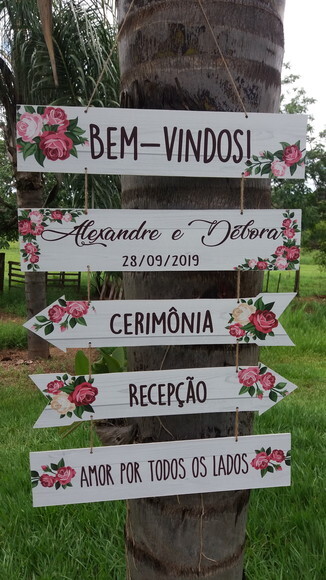 5 Placas casamento indicativa COM SUA FRASE em MDF