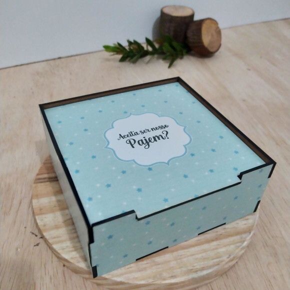 Caixa Convite de Pajem 15x15cm