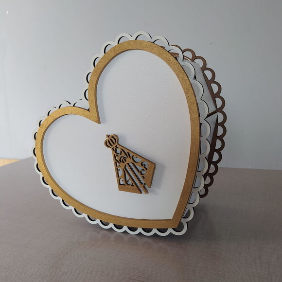 Cestinha para Florista Coração nossa Senhora