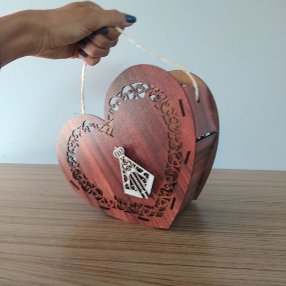 Cestinha para Florista Coração nossa Senhora