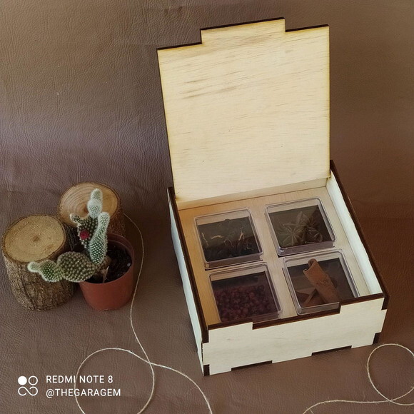 GIN BOX em madeira com especiarias