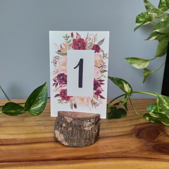Numeração de mesa em MDF com suporte de tronco
