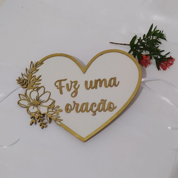 Placa Cadeira Dos Noivos Coração Floral Alto Relevo
