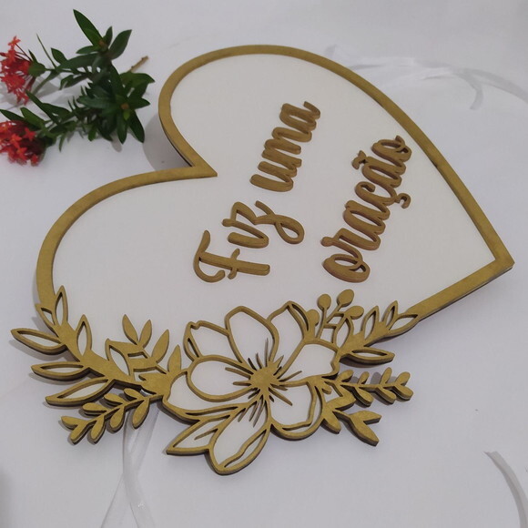 Placa Cadeira Dos Noivos Coração Floral Alto Relevo