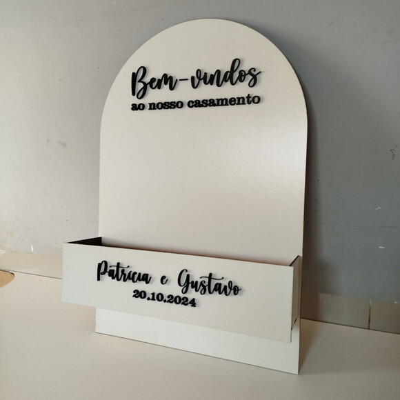 Placa de Boas Vindas com Floreira 60x40cm - Casamento