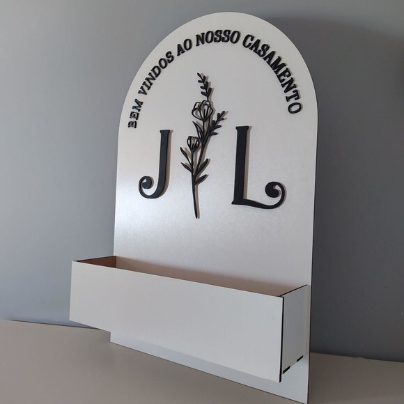 Placa de Boas Vindas com Floreira 60x40cm - Casamento