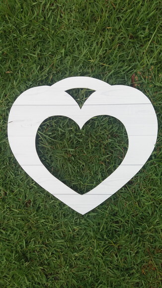 Placa de casamento para daminha - Coração vazado