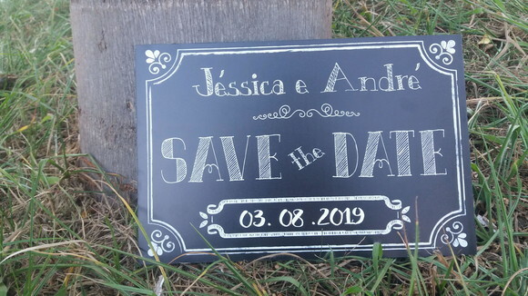 Plaquinha SAVE THE DATE em MDF