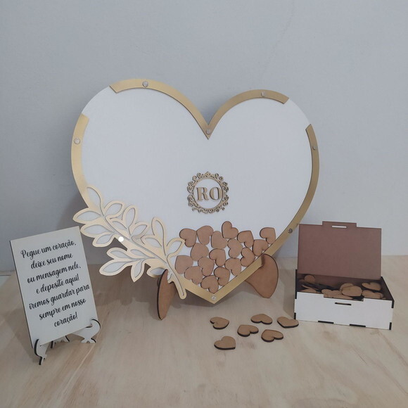 Quadro de assinatura coração branco e dourado