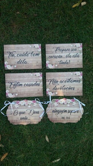 4 Placas Pajem + 2 Placa Das Cadeiras Em Mdf Com Sua Frase