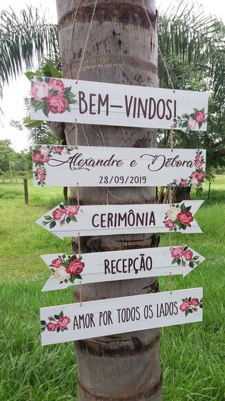 5 Placas casamento indicativa COM SUA FRASE em MDF