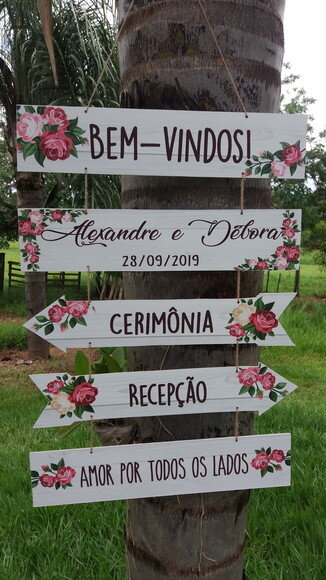 5 Placas casamento indicativa COM SUA FRASE em MDF