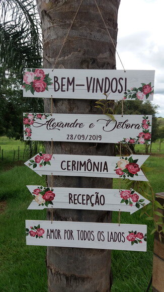 Kit placas Indicativas + 2 pajem + alianças + placa de porta