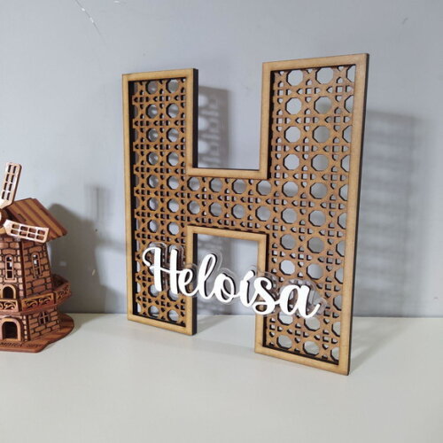 Letra Decorativa palhinha Indiana em mdf 30cm