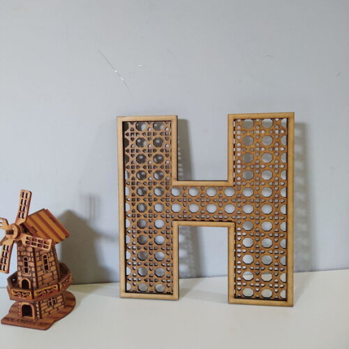 Letra Decorativa "palhinha Indiana" em mdf 30cm