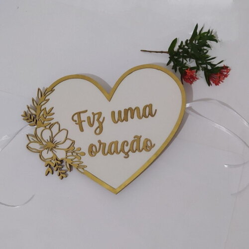Placa Cadeira Dos Noivos Coração Floral Alto Relevo