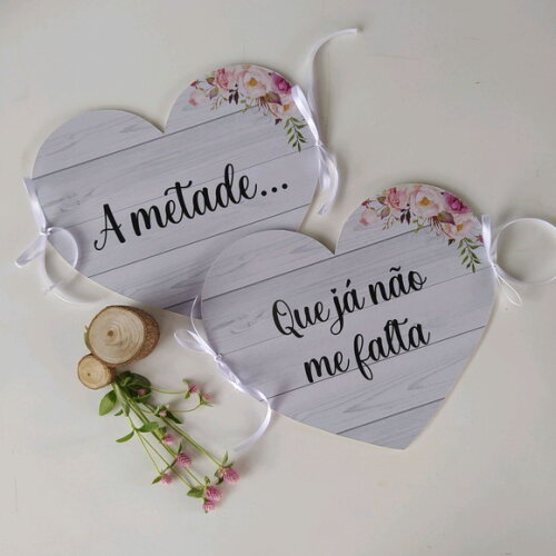 Placa cadeira dos noivos em MDF - coração COM SUA FRASE