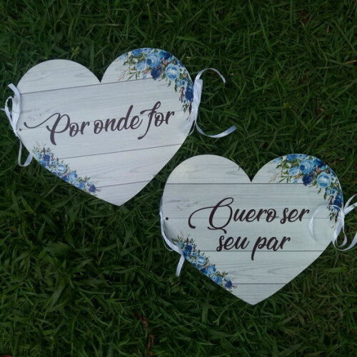 Placa cadeira dos noivos em MDF - coração COM SUA FRASE