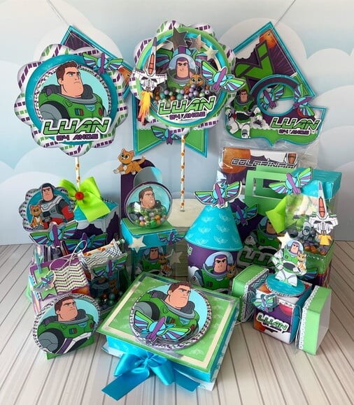 Arquivo Digital de Corte Studio e Silhouette Buzz/toy Store