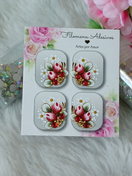 Adesivo de Luxo, Unhas