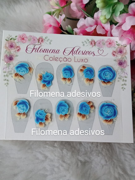 Adesivos de Luxo, Unhas