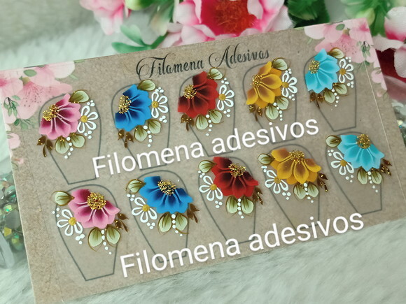 Adesivos de Luxo, Unhas