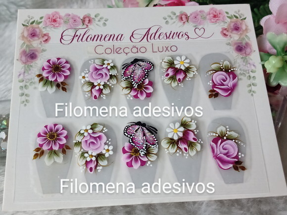 Adesivos de Luxo, Unhas