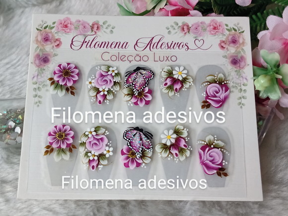 Adesivos de Luxo, Unhas