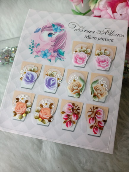 Adesivos de Luxo, Unhas