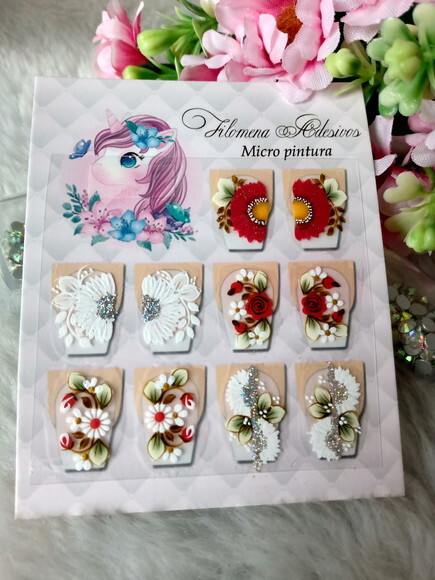 Adesivos de Luxo, Unhas
