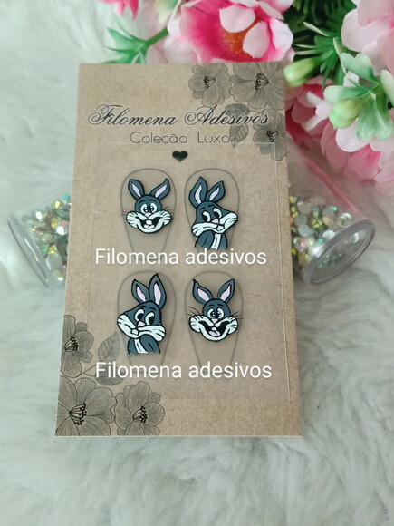 Casadinha de Luxo, Unhas