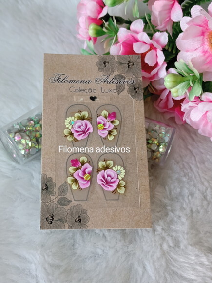 Casadinha de Luxo, Unhas