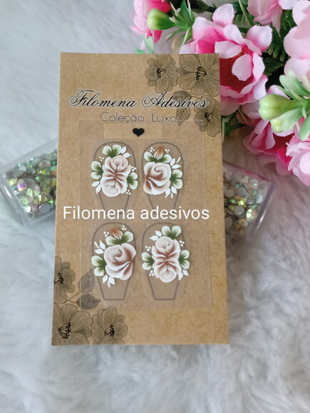 Casadinha de Luxo, Unhas