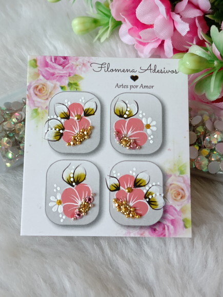 Casadinha de Luxo, Unhas