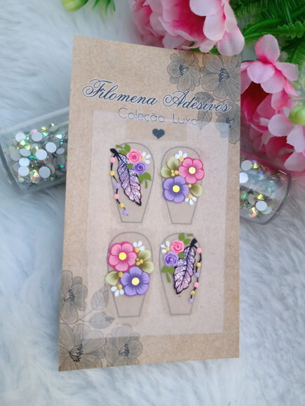 Casadinha de Luxo, Unhas