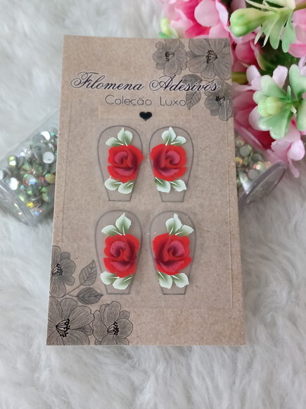 Casadinha de Luxo, Unhas
