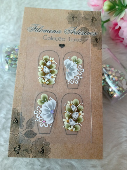 Casadinha de Luxo, Unhas