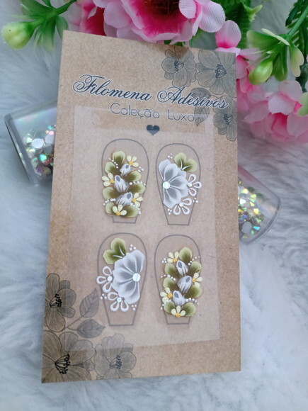 Casadinha de Luxo, Unhas