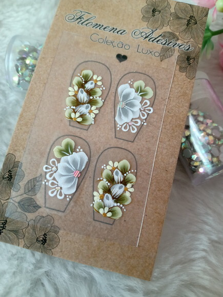 Casadinha de Luxo, Unhas