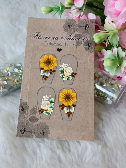 Casadinha de Luxo, Unhas