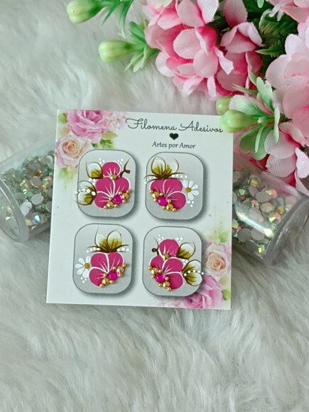 Casadinha de Luxo, Unhas