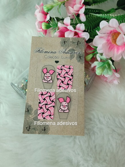 Casadinha de Luxo, Unhas.