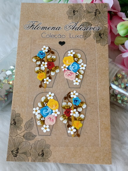 Casadinha de Luxo,unhas