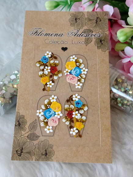 Casadinha de Luxo,unhas