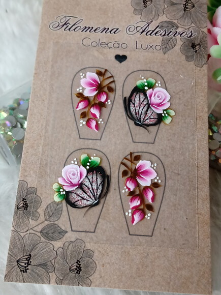 Casadinha de Luxo,unhas